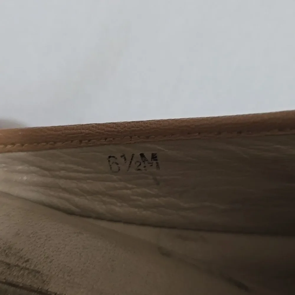 Via Spiga Tan Loafers Slip-Ons Shoes‎ 6.5